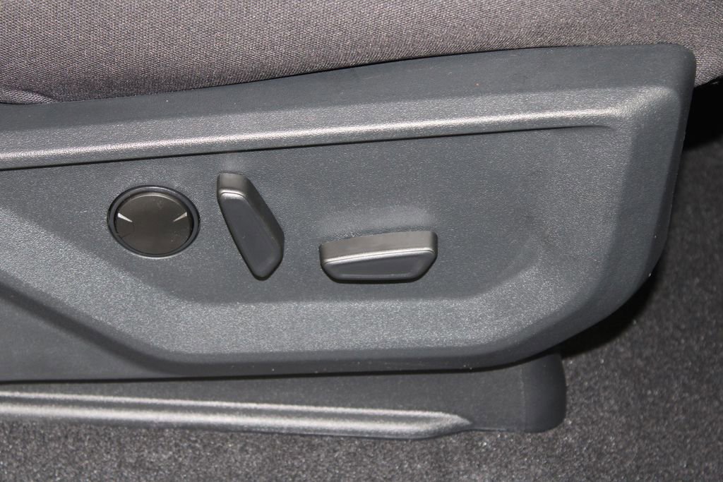 New 2026 Ford F150 XLT w/ Equipment Group 302A MID image 27