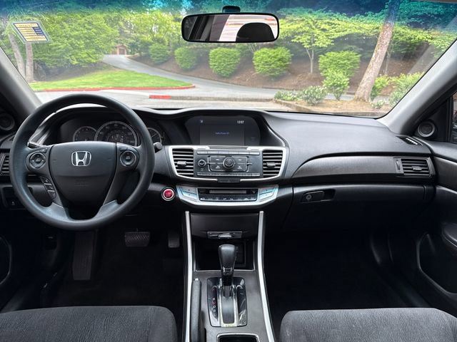 Used 2015 Honda Accord EX image 12