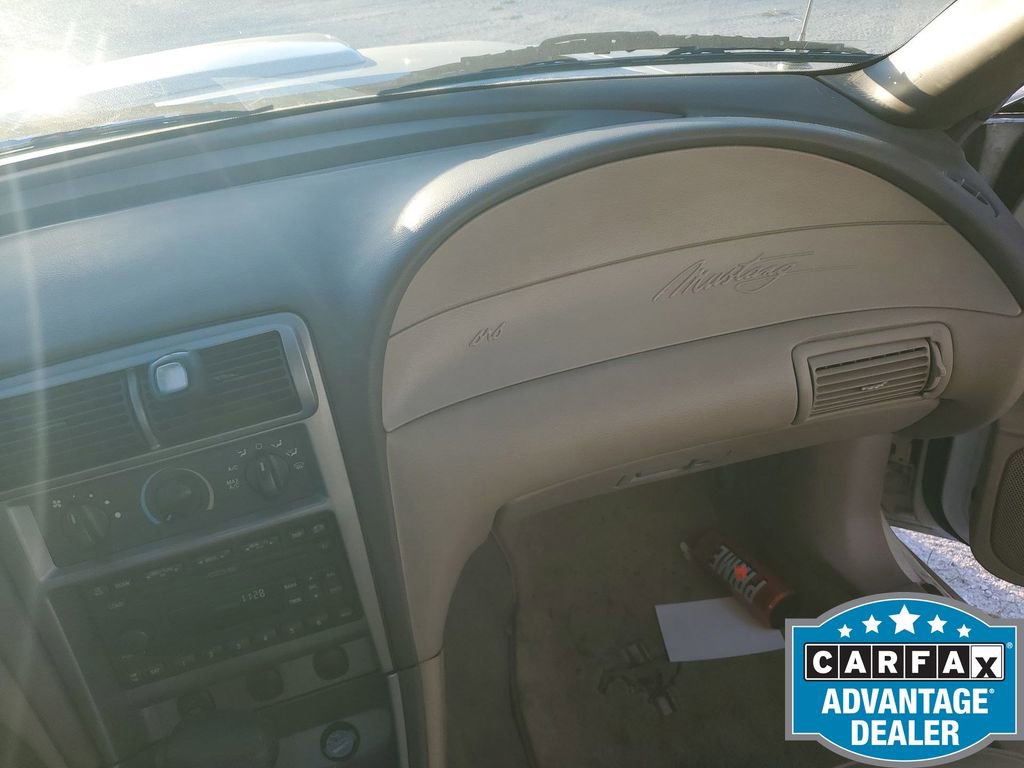 Used 2004 Ford Mustang Convertible image 11