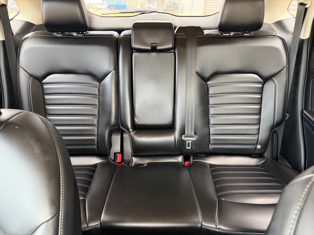 Used 2020 Ford Edge SEL FWD image 33