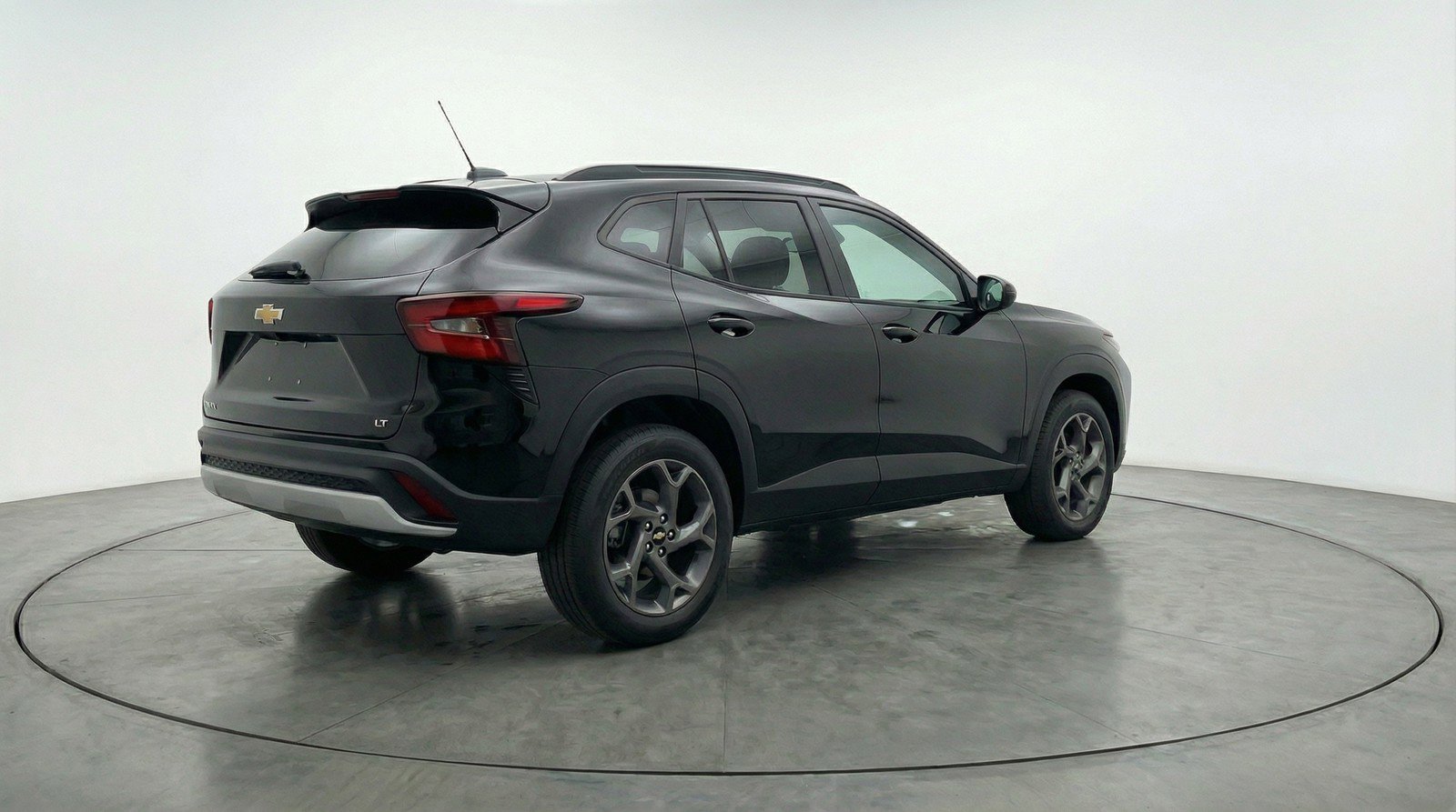 Used 2025 Chevrolet Trax LT w/ LT Convenience Package FWD image 9