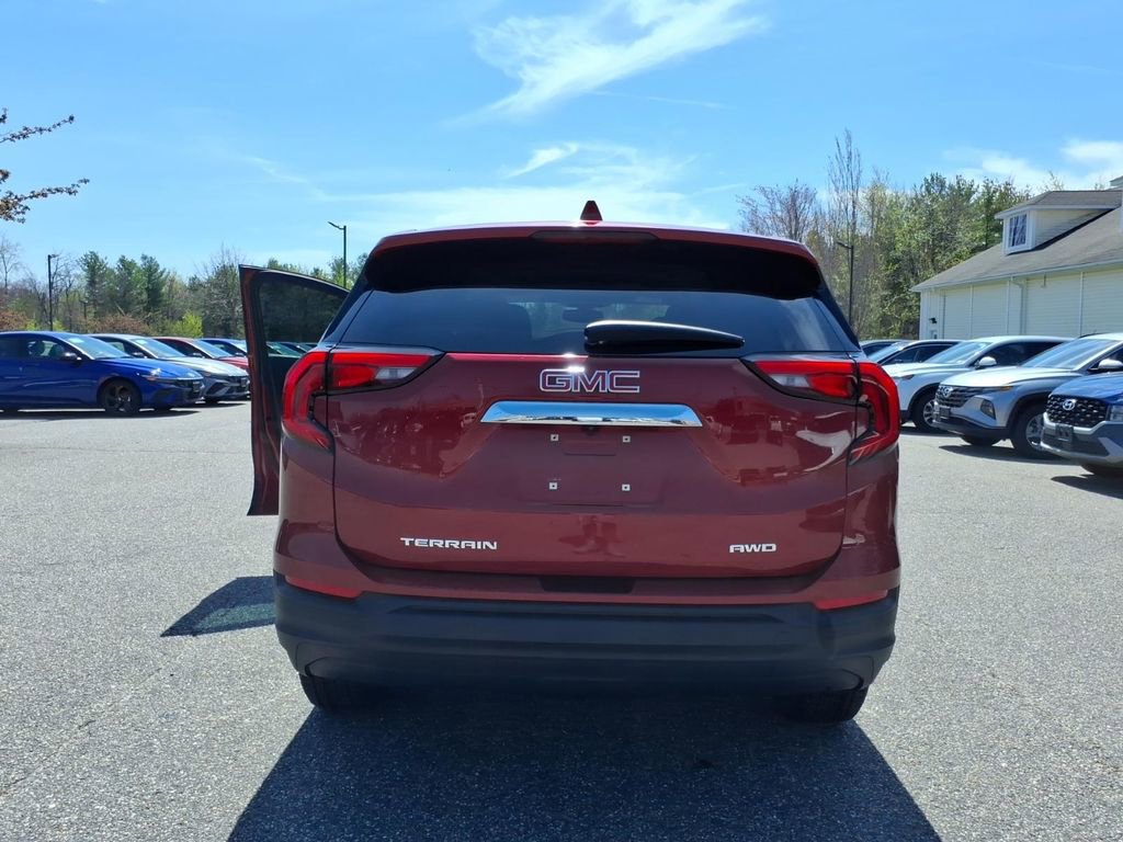 Used 2018 GMC Terrain SLE AWD/4WD image 26