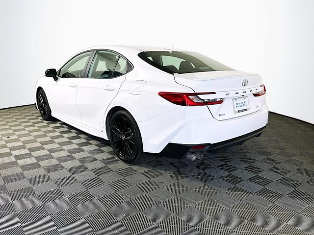Certified 2025 Toyota Camry SE FWD image 8