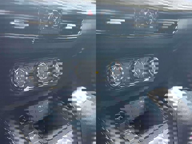 New 2025 Nissan Kicks SV w/ SV Premium Package image 26