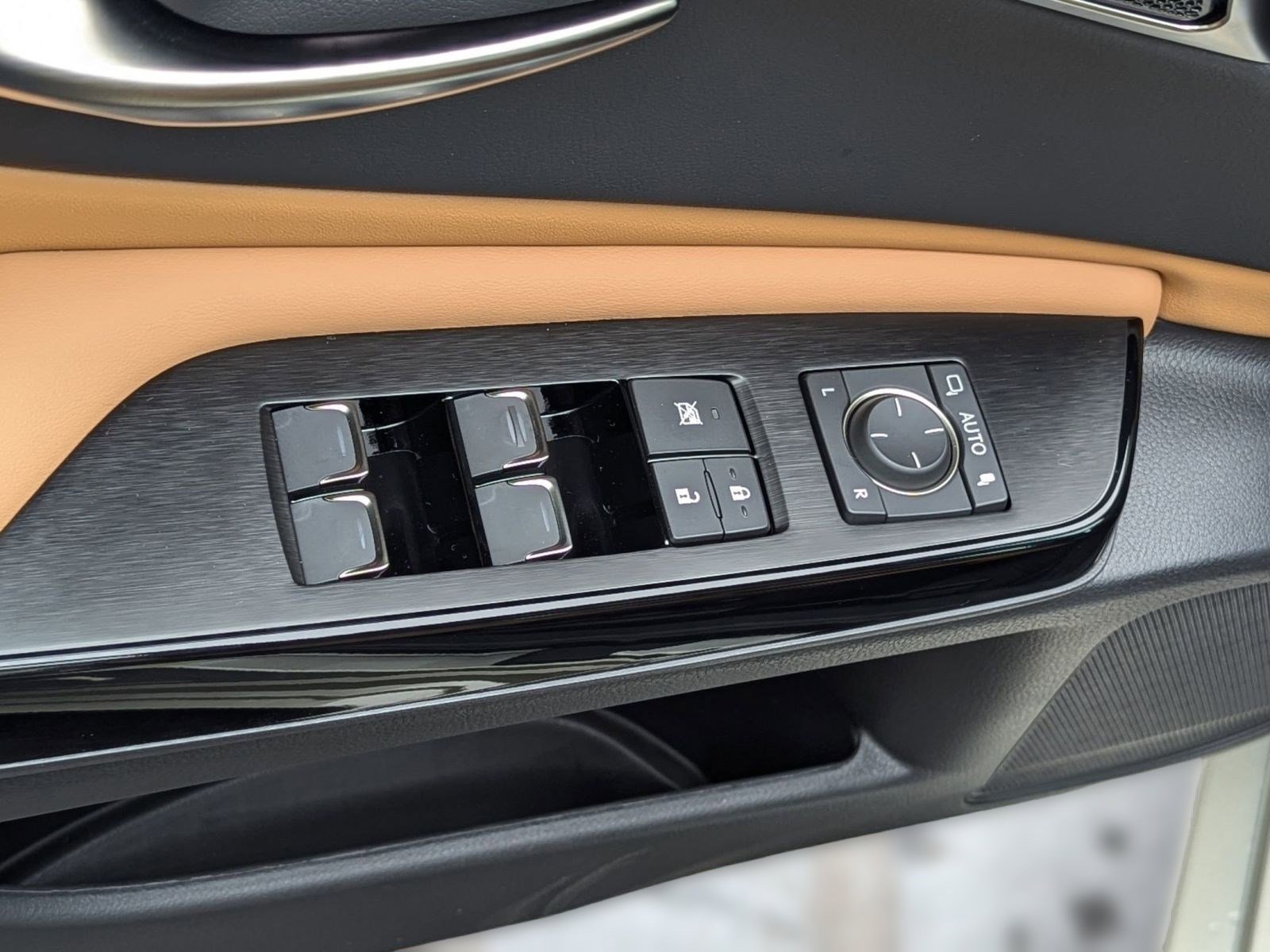 New 2025 Lexus ES 350 Ultra Luxury image 23