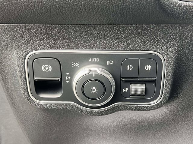 New 2026 Mercedes-Benz GLB 250 4MATIC image 19