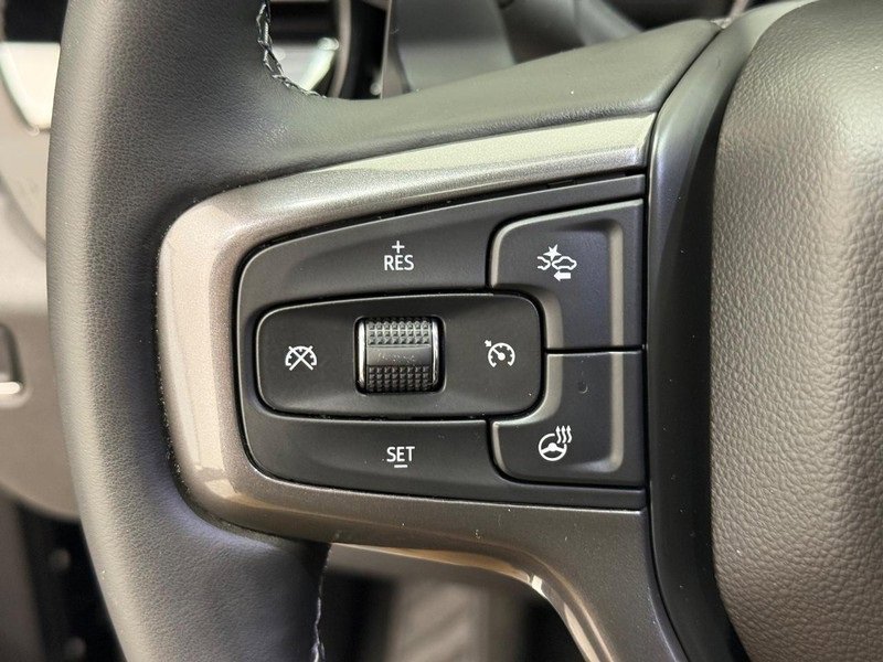 Used 2025 Chevrolet Silverado 1500 High Country w/ Midnight Edition image 15