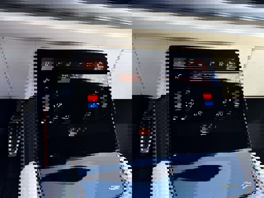 New 2026 Cadillac Vistiq Sport w/ LPO, Floor Liner Package image 11