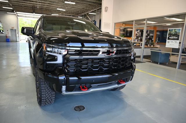 New 2026 Chevrolet Silverado 1500 ZR2 AWD/4WD image 3