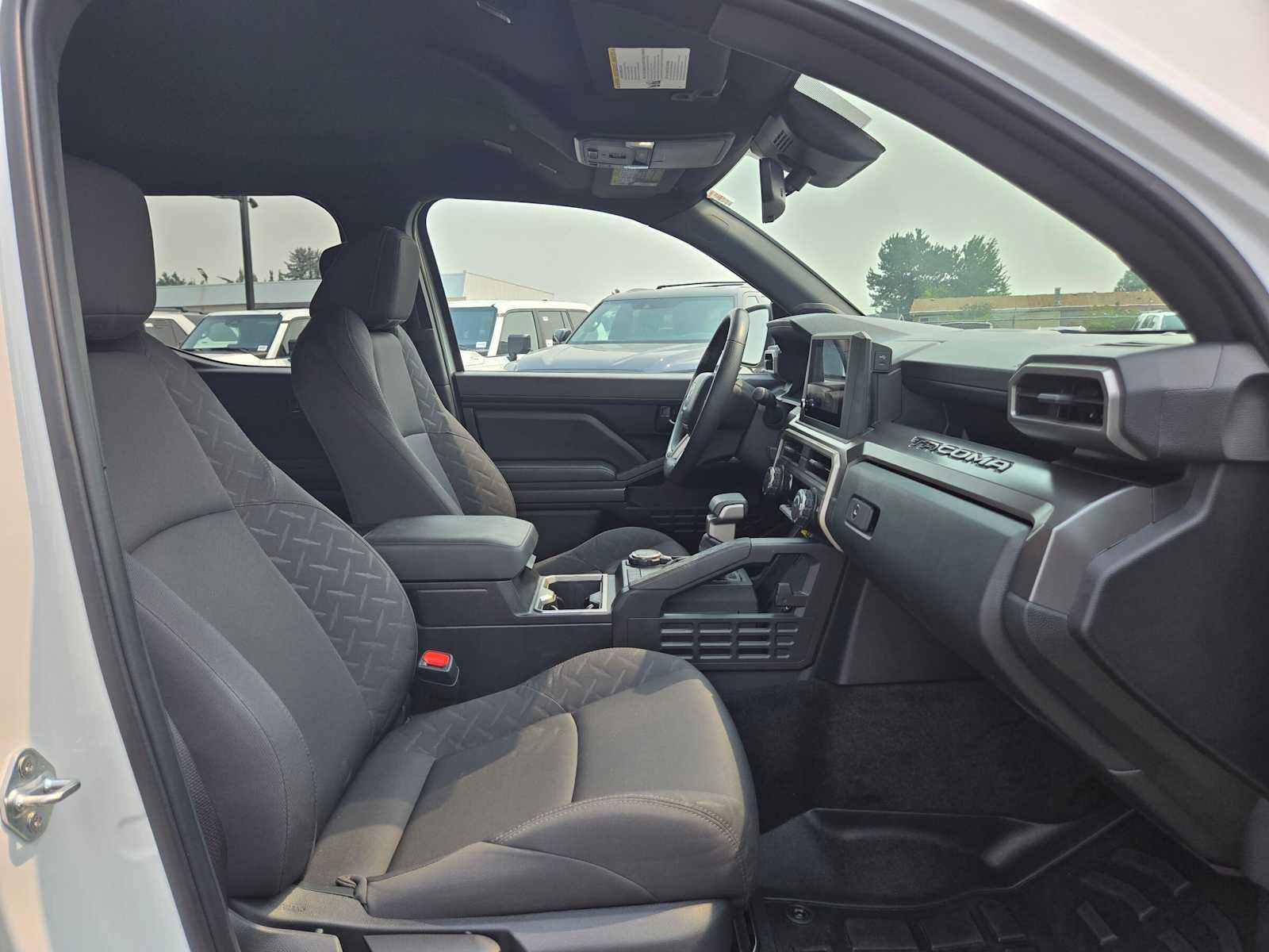 Used 2024 Toyota Tacoma SR5 w/ SR5 Upgrade Package AWD/4WD image 13