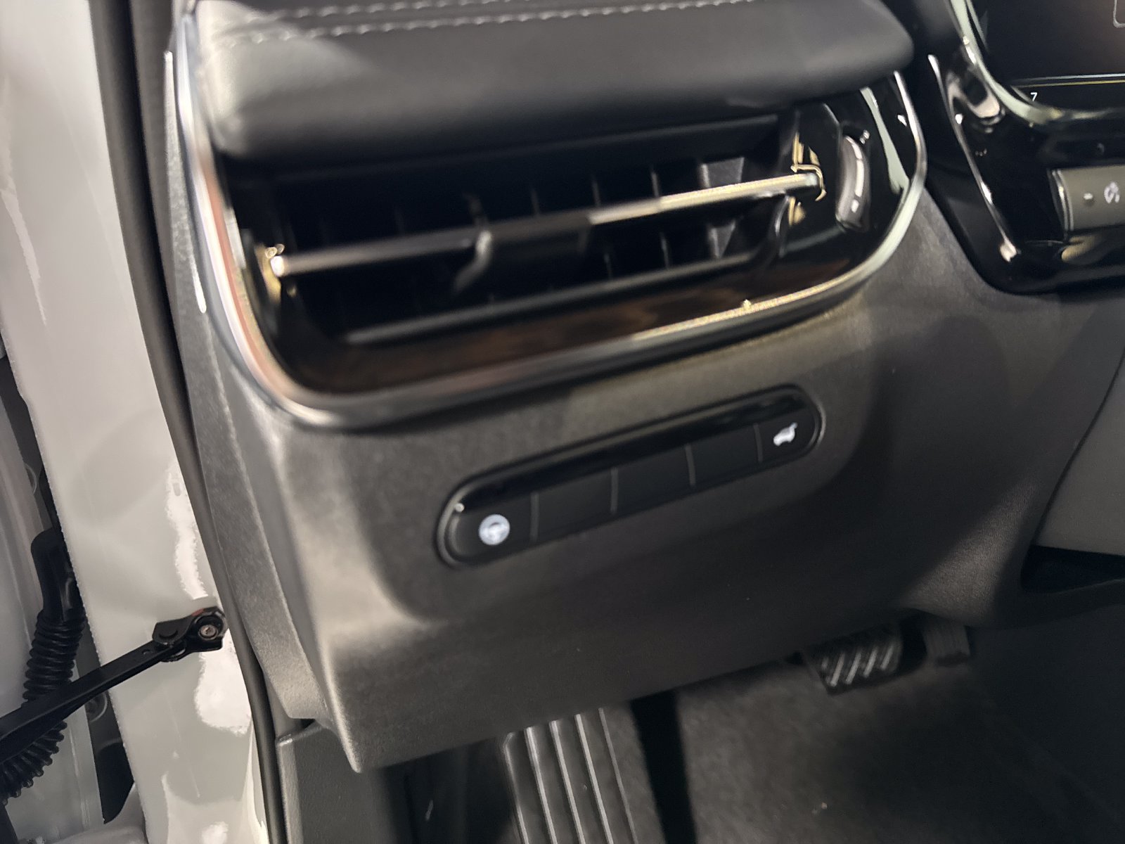 New 2027 INFINITI QX65 Luxe AWD/4WD image 14