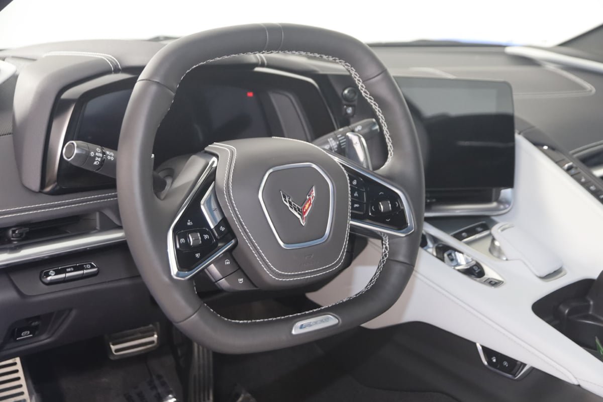 Used 2025 Chevrolet Corvette E-Ray AWD/4WD image 7