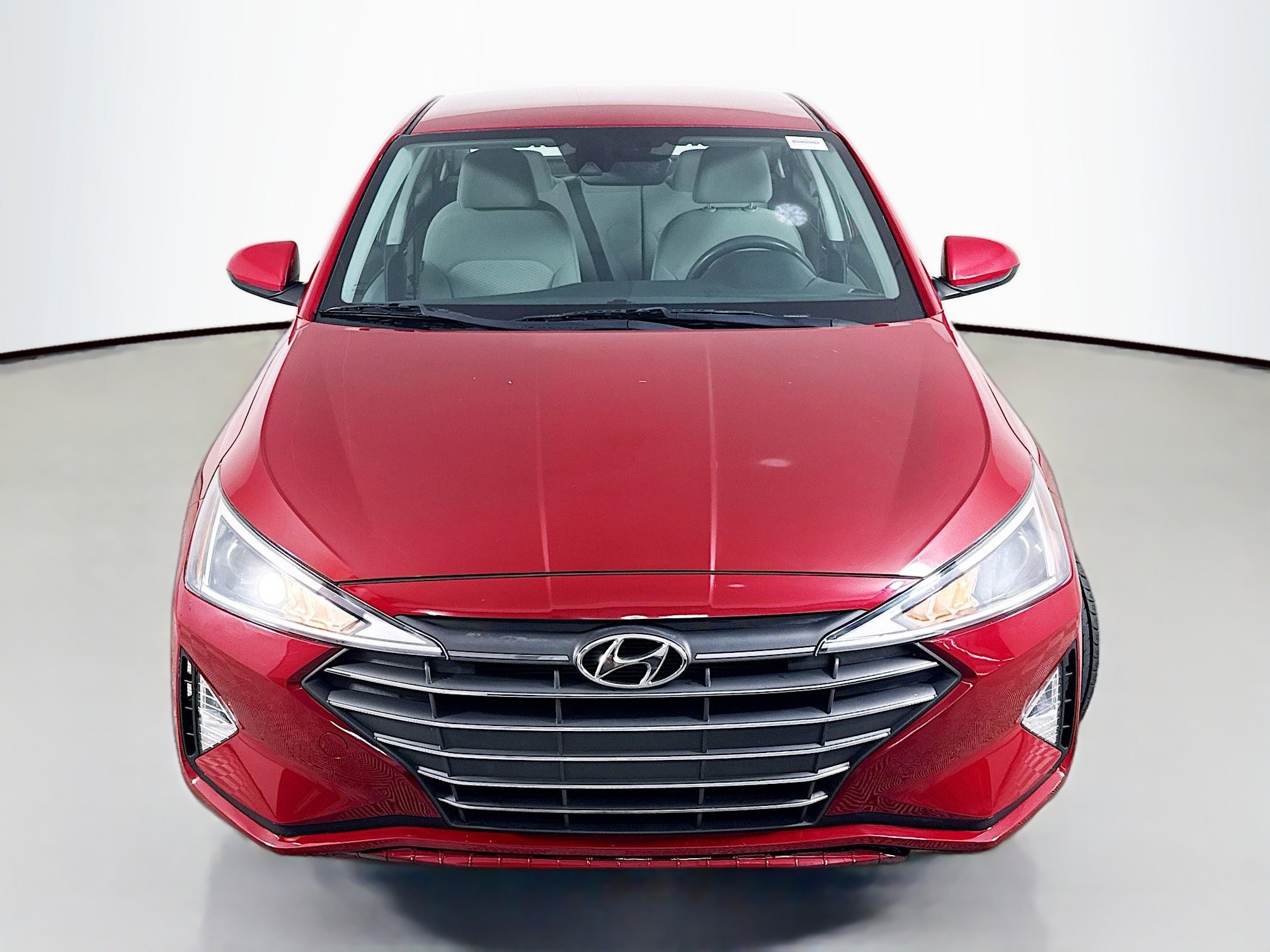 Used 2020 Hyundai Elantra SE image 2
