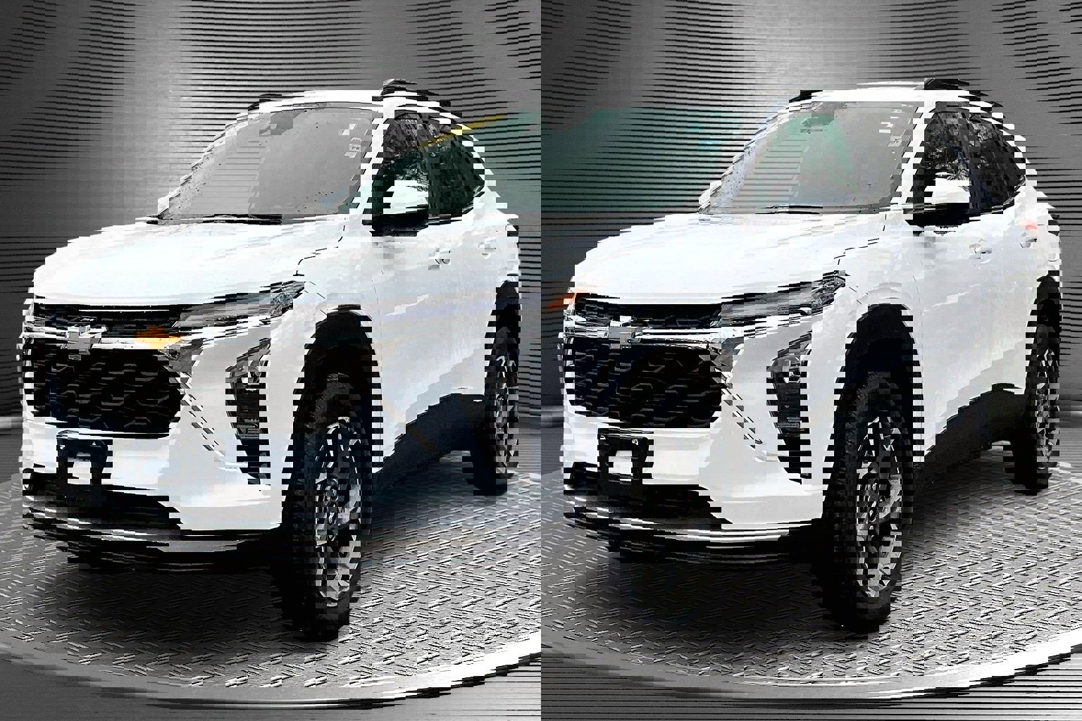 Used 2024 Chevrolet Trax LT w/ Driver Confidence Package image 3