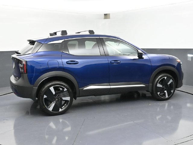New 2026 Nissan Kicks SR FWD image 3