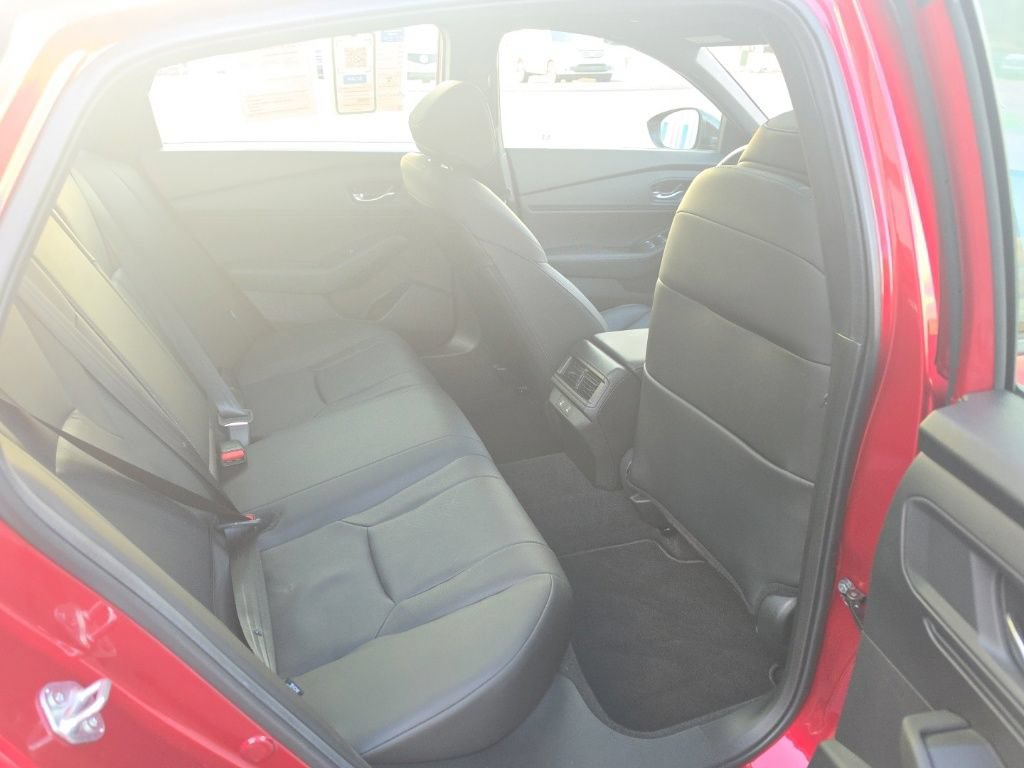 Used 2025 Honda Accord Sport image 30