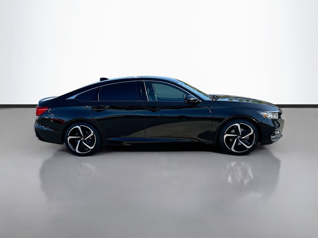 Used 2018 Honda Accord Sport image 4