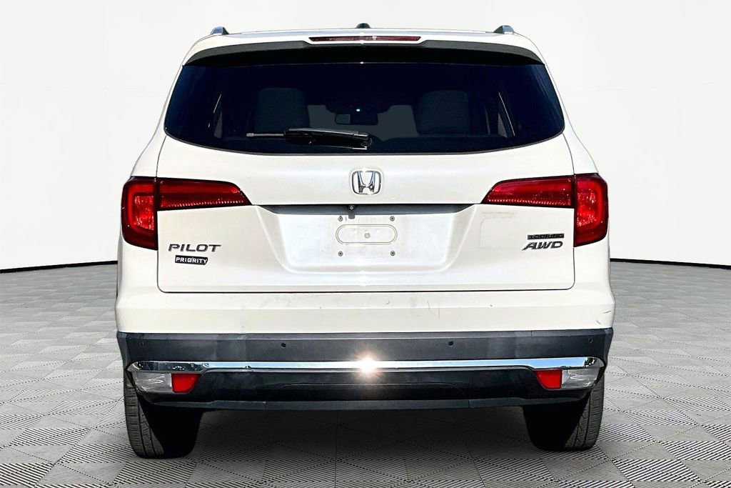 Certified 2017 Honda Pilot Touring image 6