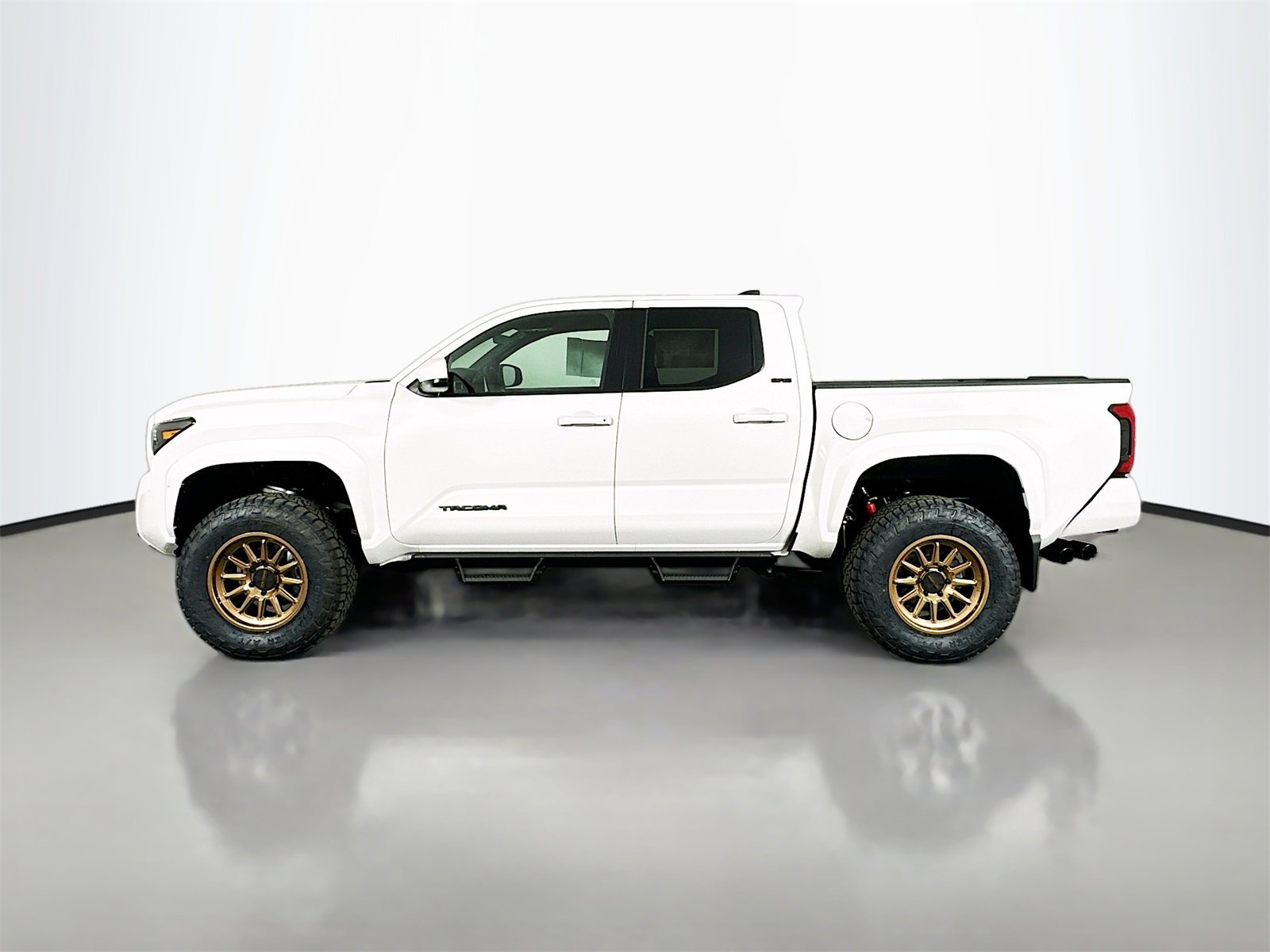 New 2025 Toyota Tacoma SR5 image 4