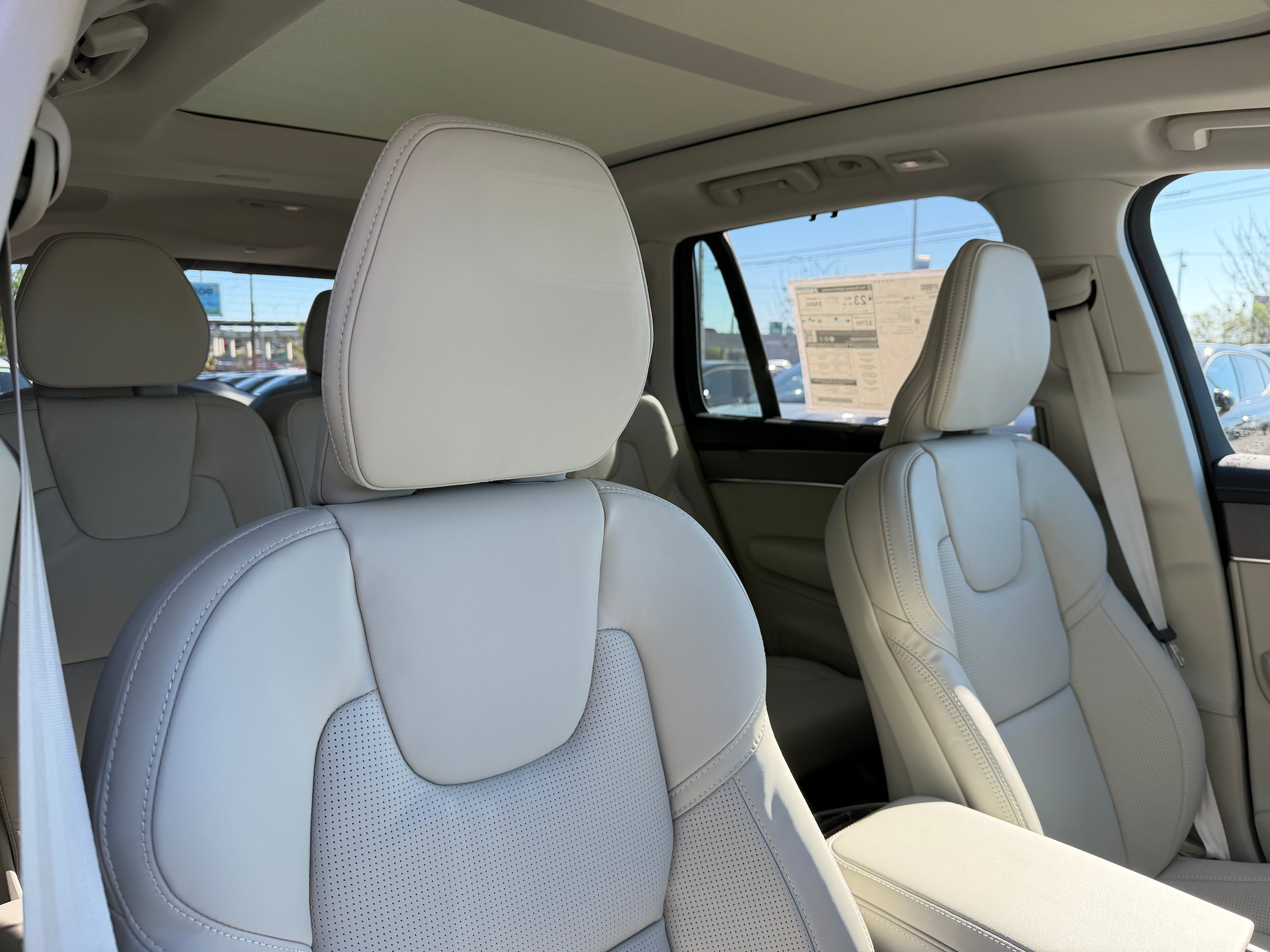 New 2026 Volvo XC90 B6 Ultra w/ Protection Package AWD/4WD image 9