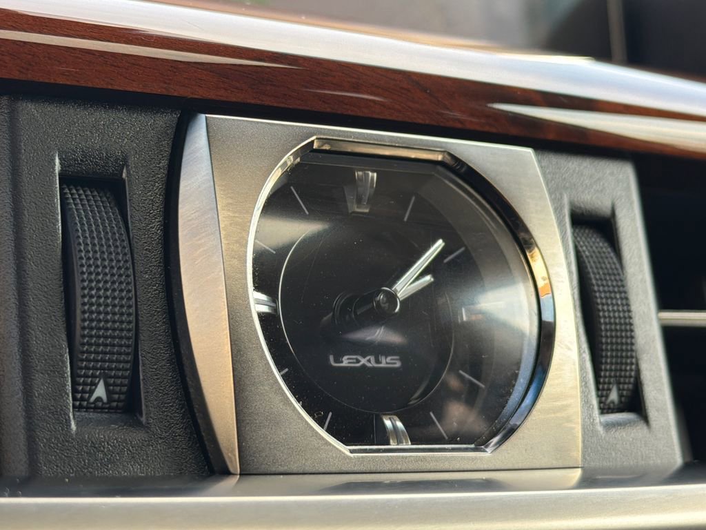 Used 2018 Lexus LX 570 4WD image 33