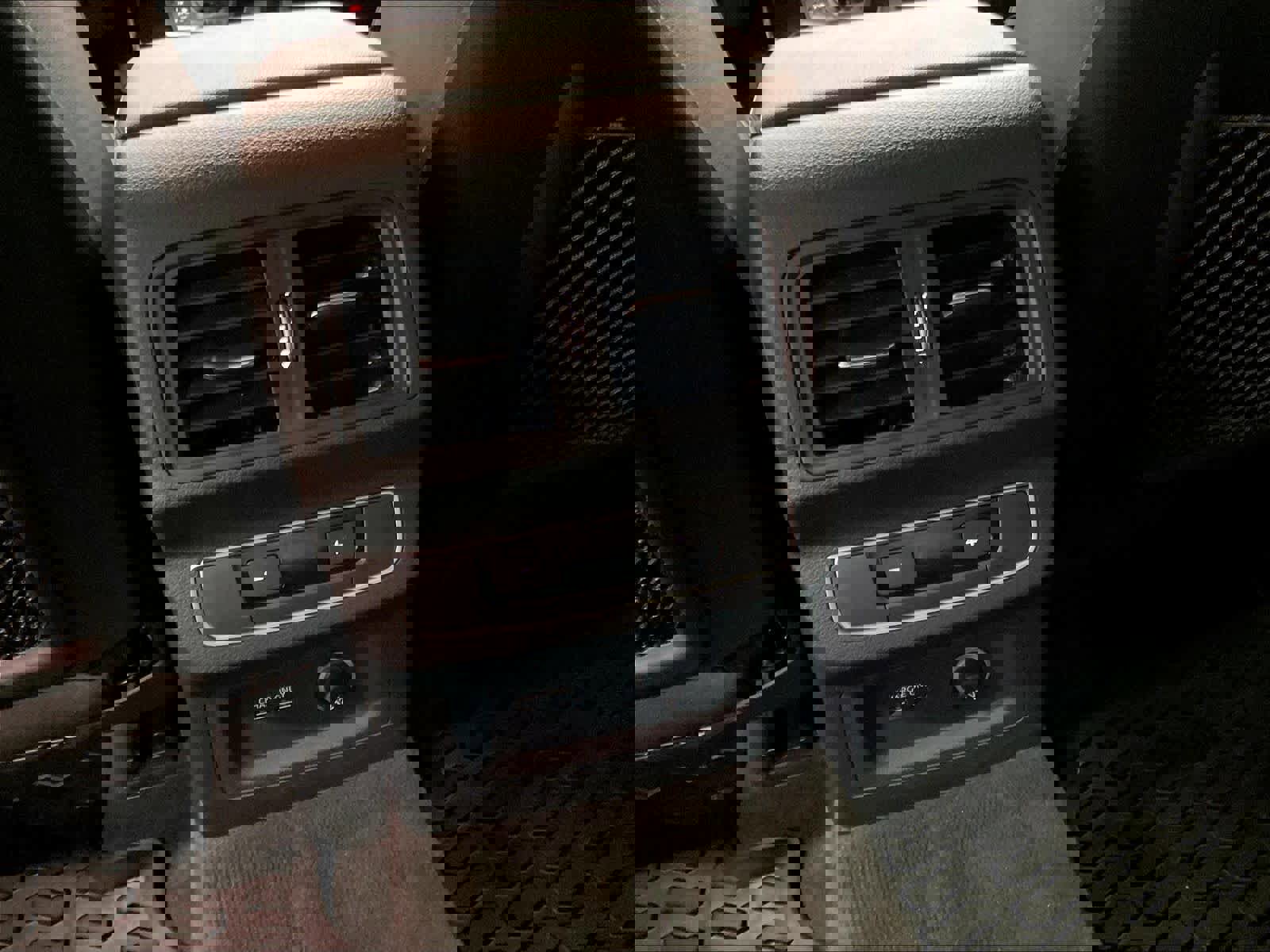 Used 2023 Audi Q5 2.0T Premium Plus w/ Premium Plus Package image 31