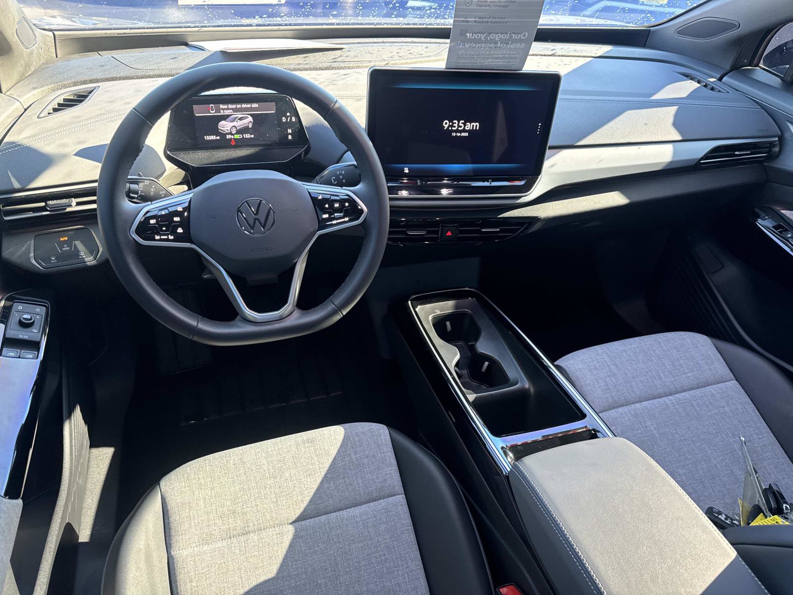 Used 2024 Volkswagen ID.4 Pro image 7