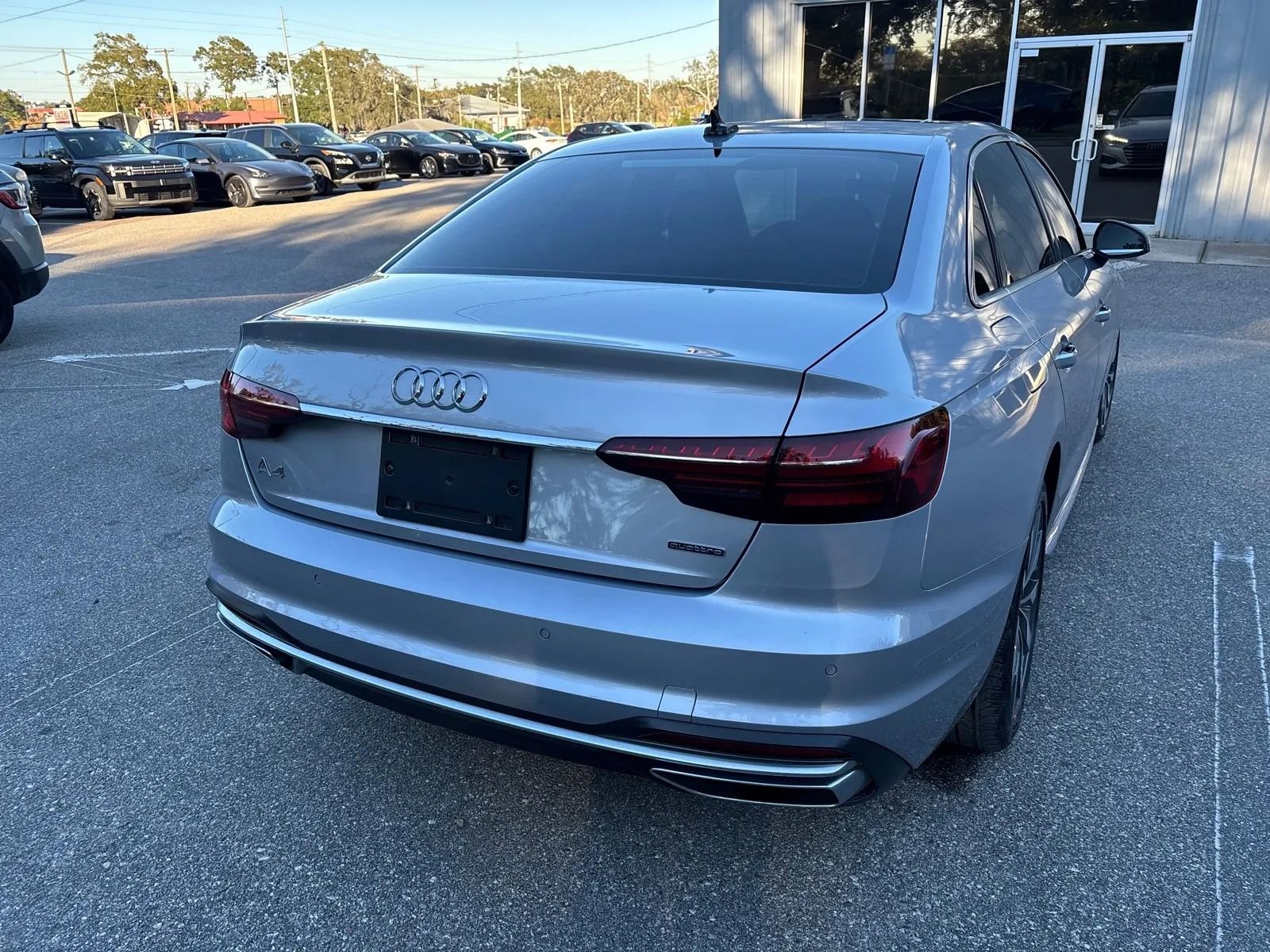 Used 2023 Audi A4 2.0T Premium w/ Convenience Package image 9