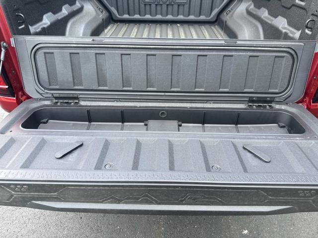New 2026 GMC Canyon AT4X w/ LPO, Black Badging Package AWD/4WD image 30
