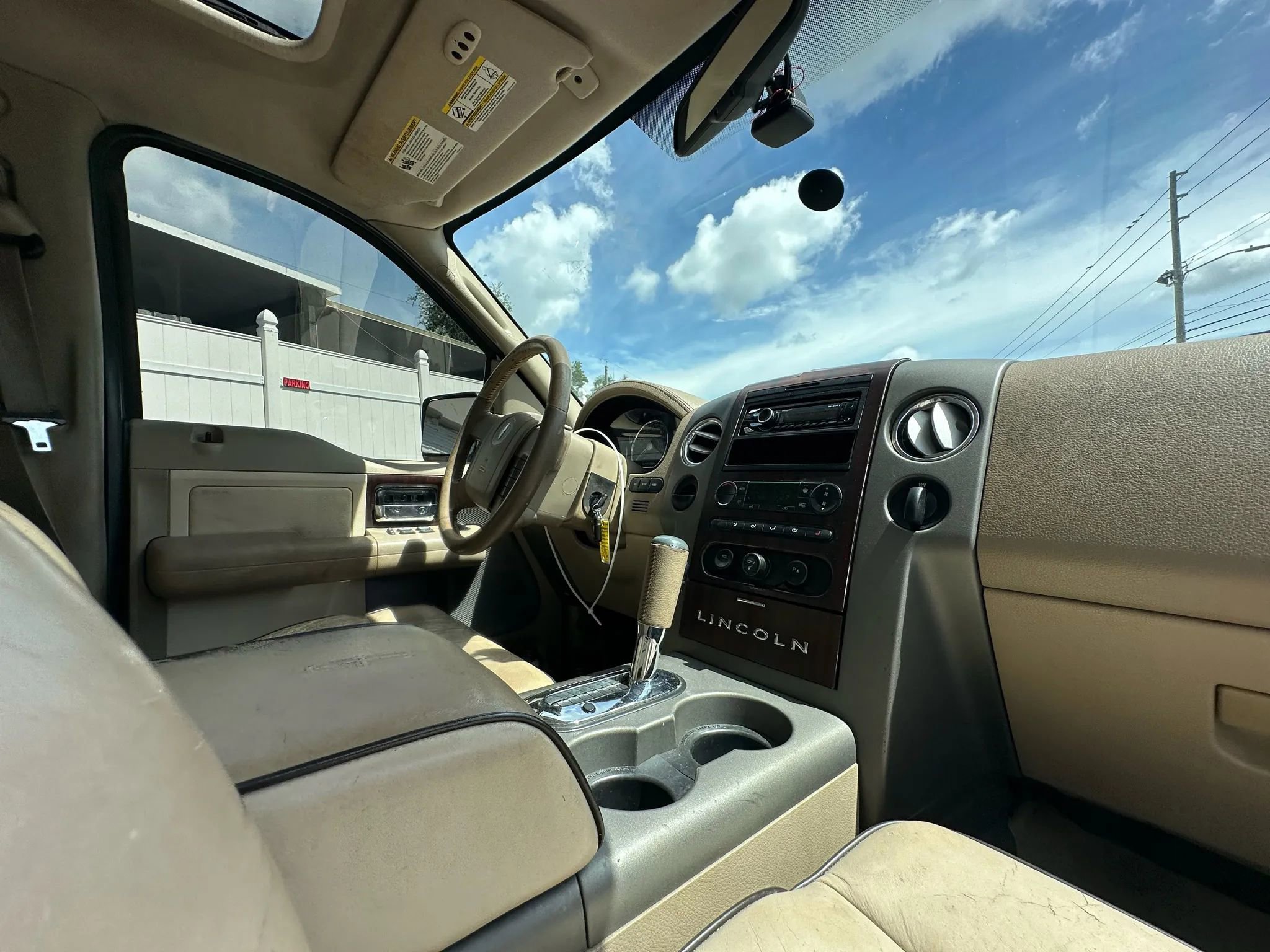 Used 2006 Lincoln Mark LT 2WD image 13