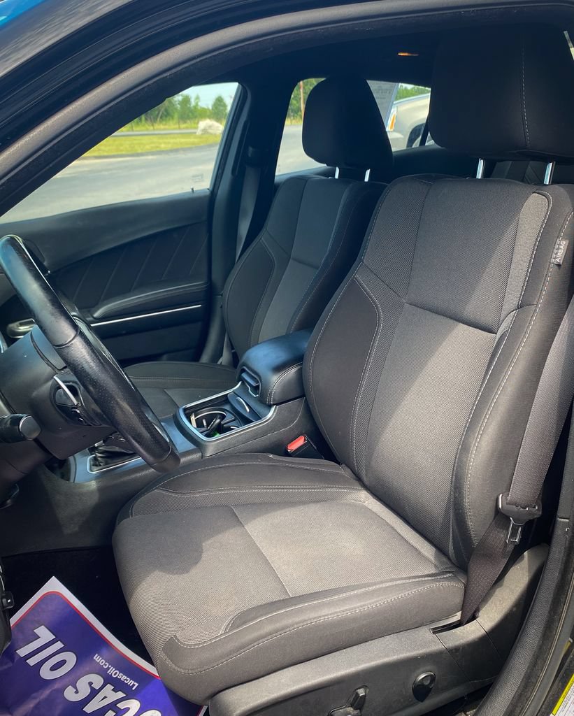 Used 2018 Dodge Charger R/T RWD image 16
