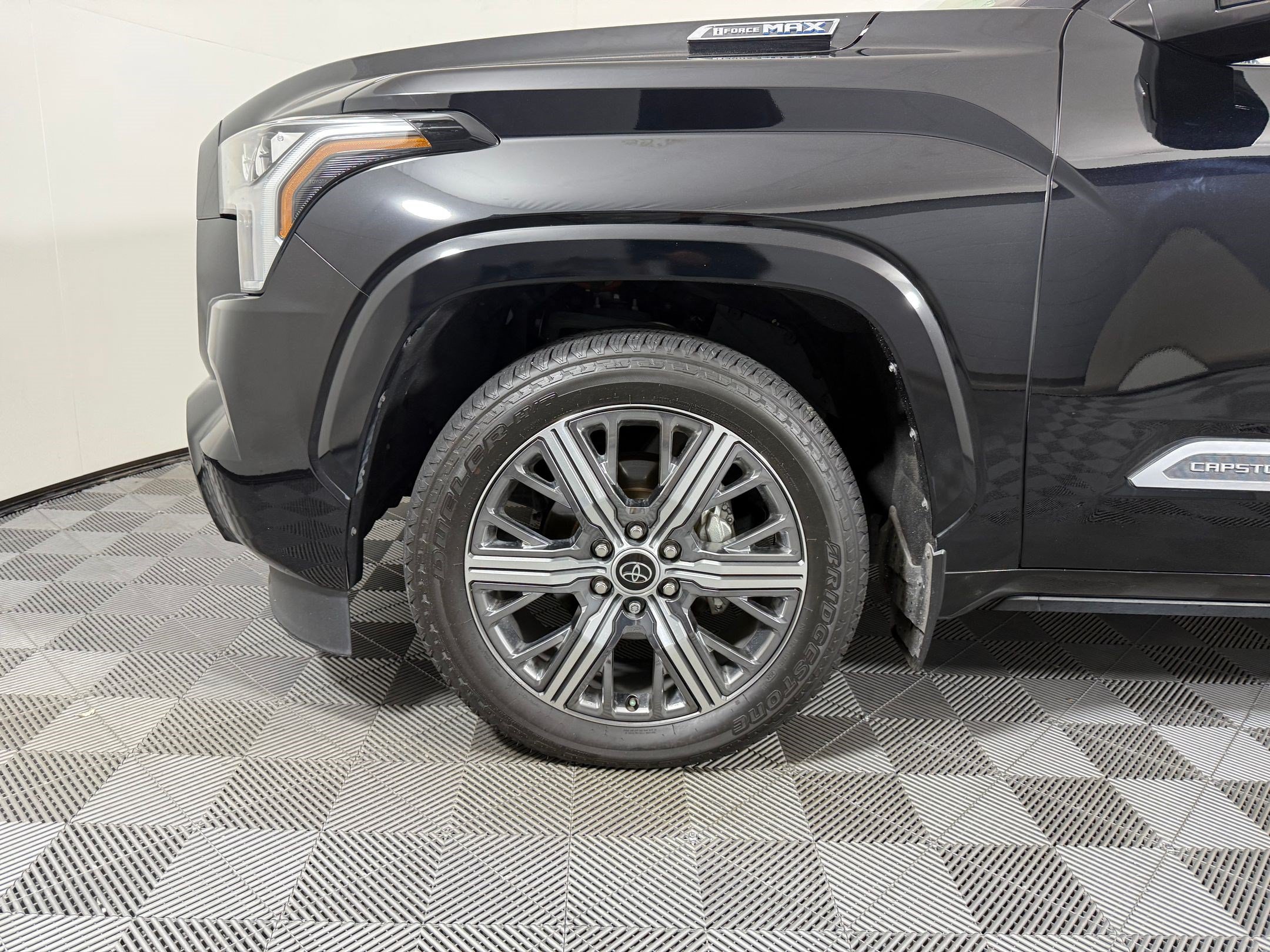 Used 2024 Toyota Sequoia Capstone AWD/4WD image 12