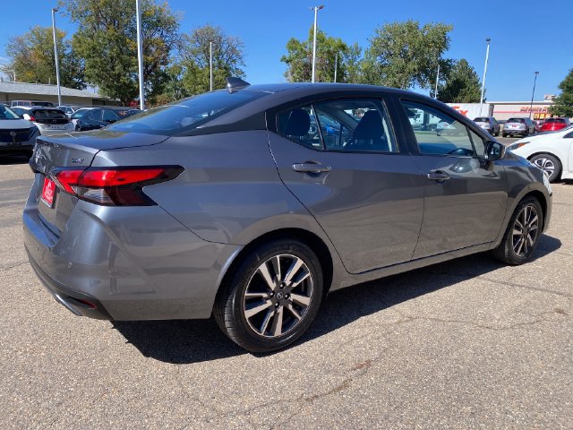 Used 2024 Nissan Versa SV FWD image 5