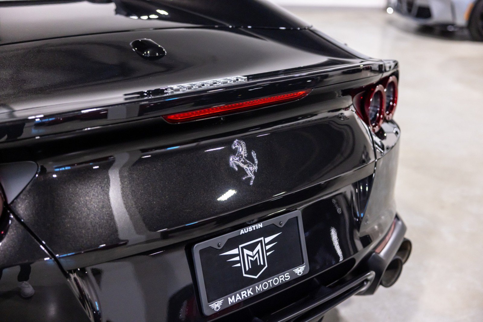 Used 2021 Ferrari 812 GTS RWD image 15