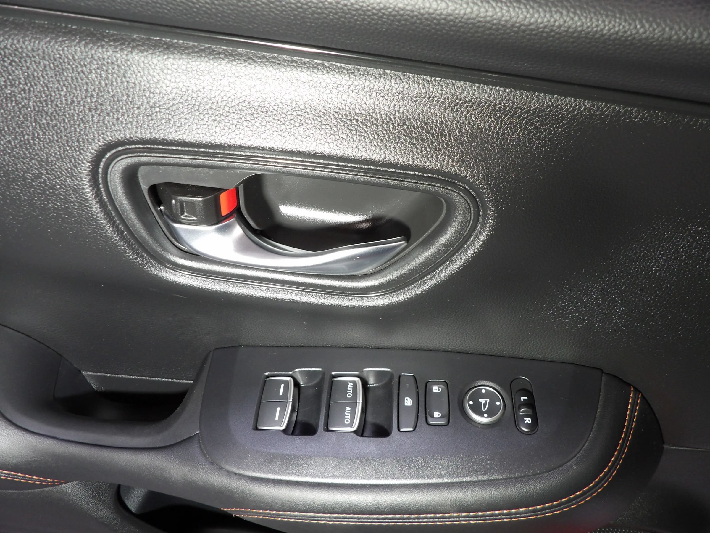 Used 2024 Honda HR-V Sport image 8