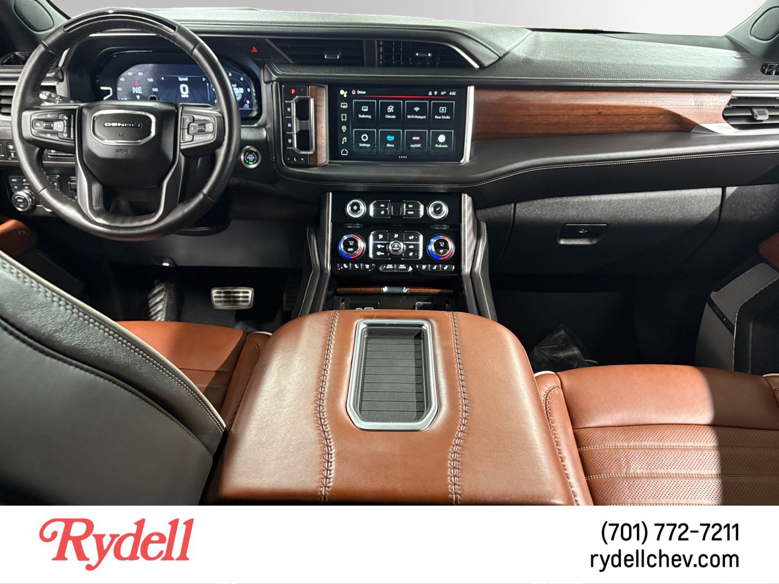 Used 2024 GMC Yukon XL Denali Ultimate image 12