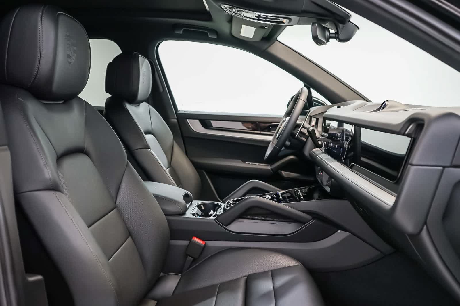 New 2026 Porsche Cayenne AWD/4WD image 22