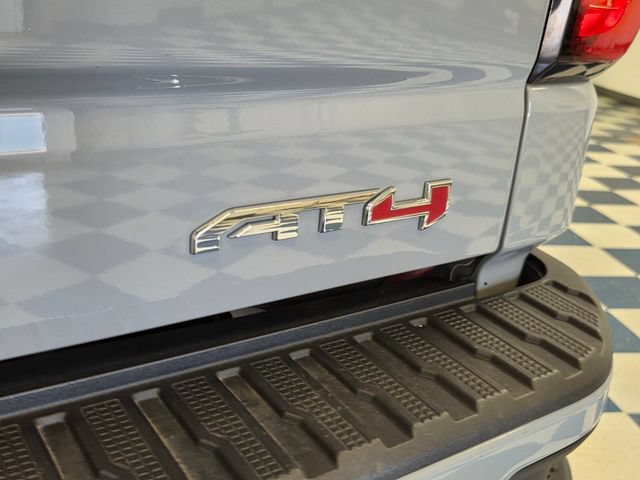 Used 2024 GMC Sierra 1500 AT4 w/ Technology Package AWD/4WD image 7