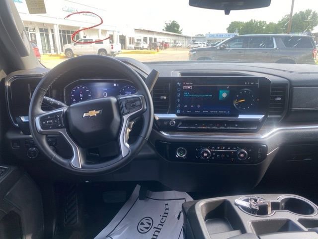 Used 2023 Chevrolet Silverado 1500 LT AWD/4WD image 48