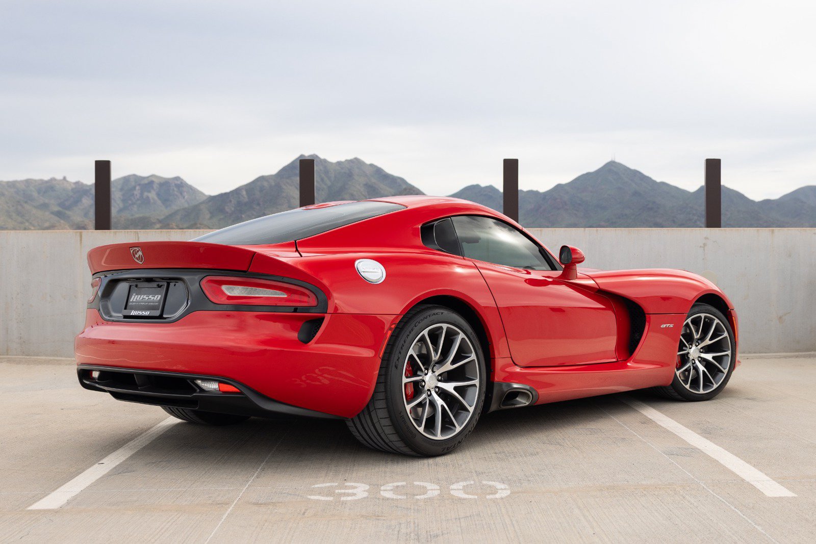 Used 2013 SRT Viper GTS w/ GTS Laguna Interior Pkg RWD image 7