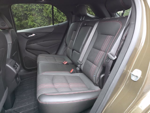 Used 2023 Chevrolet Equinox RS w/ LPO, Floor Liner Package AWD/4WD image 9