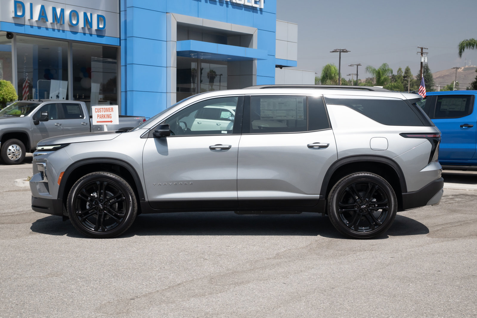 New 2026 Chevrolet Traverse LT w/ Driver Confidence Package image 7