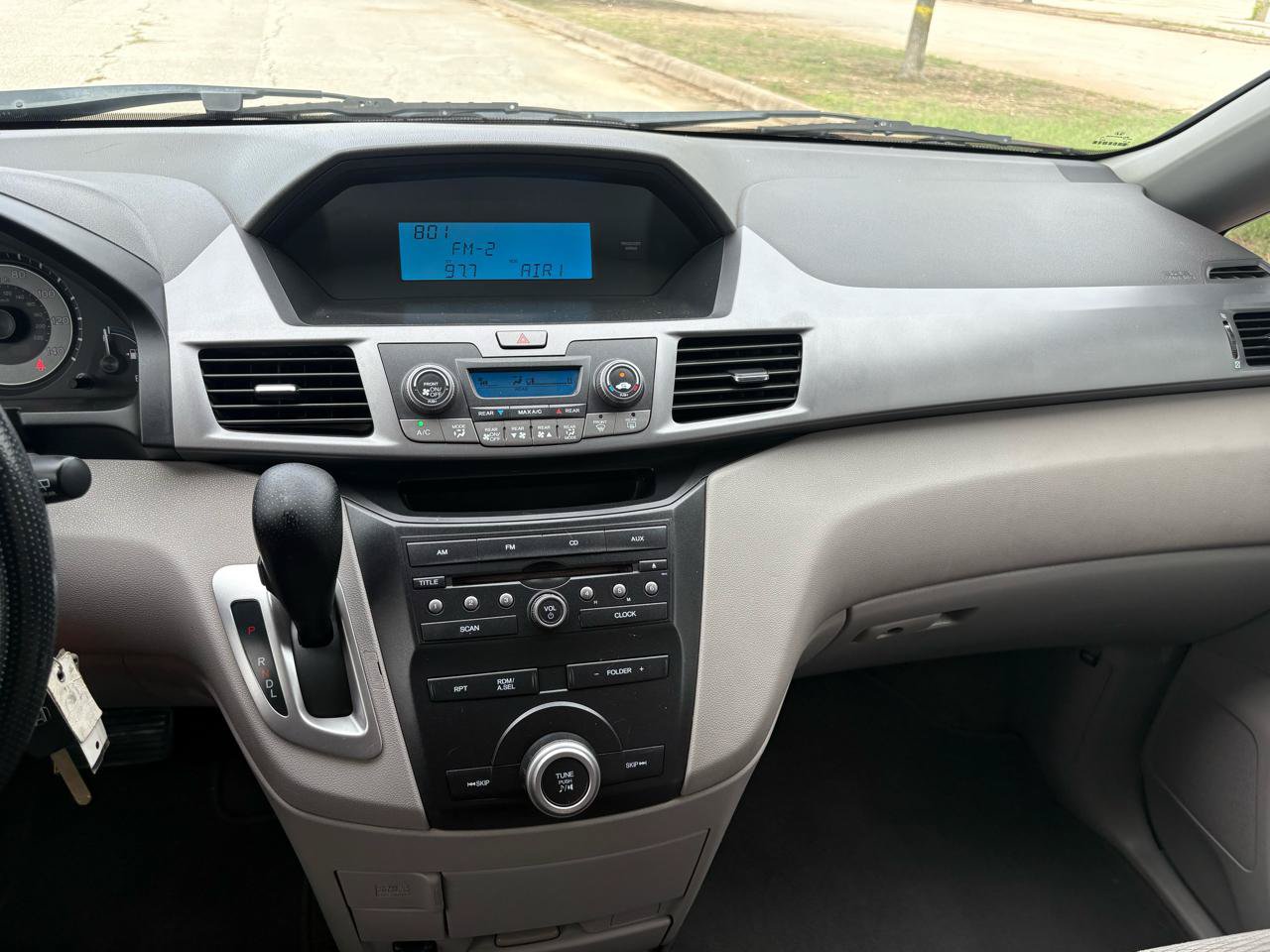 Used 2011 Honda Odyssey LX image 33