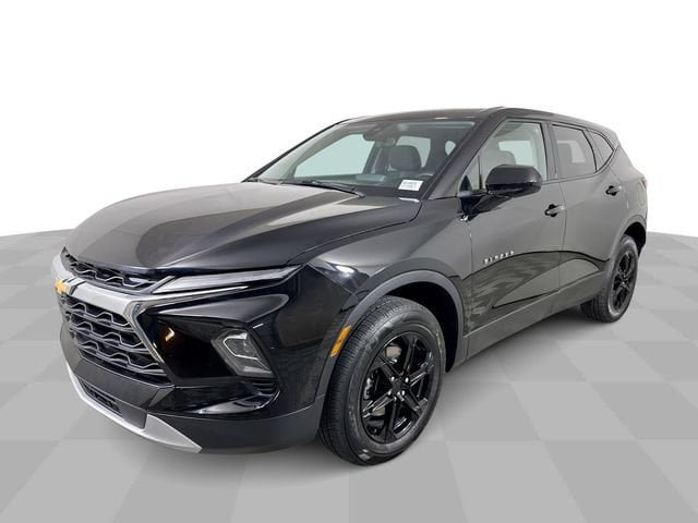Used 2025 Chevrolet Blazer LT FWD image 1