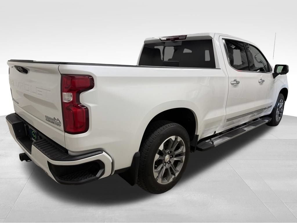 Certified 2023 Chevrolet Silverado 1500 High Country w/ Technology Package AWD/4WD image 10