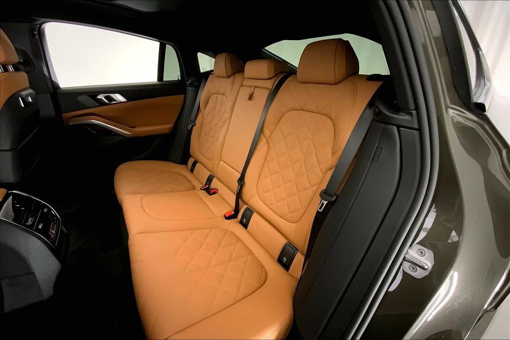 Certified 2026 BMW X6 xDrive40i AWD/4WD image 14
