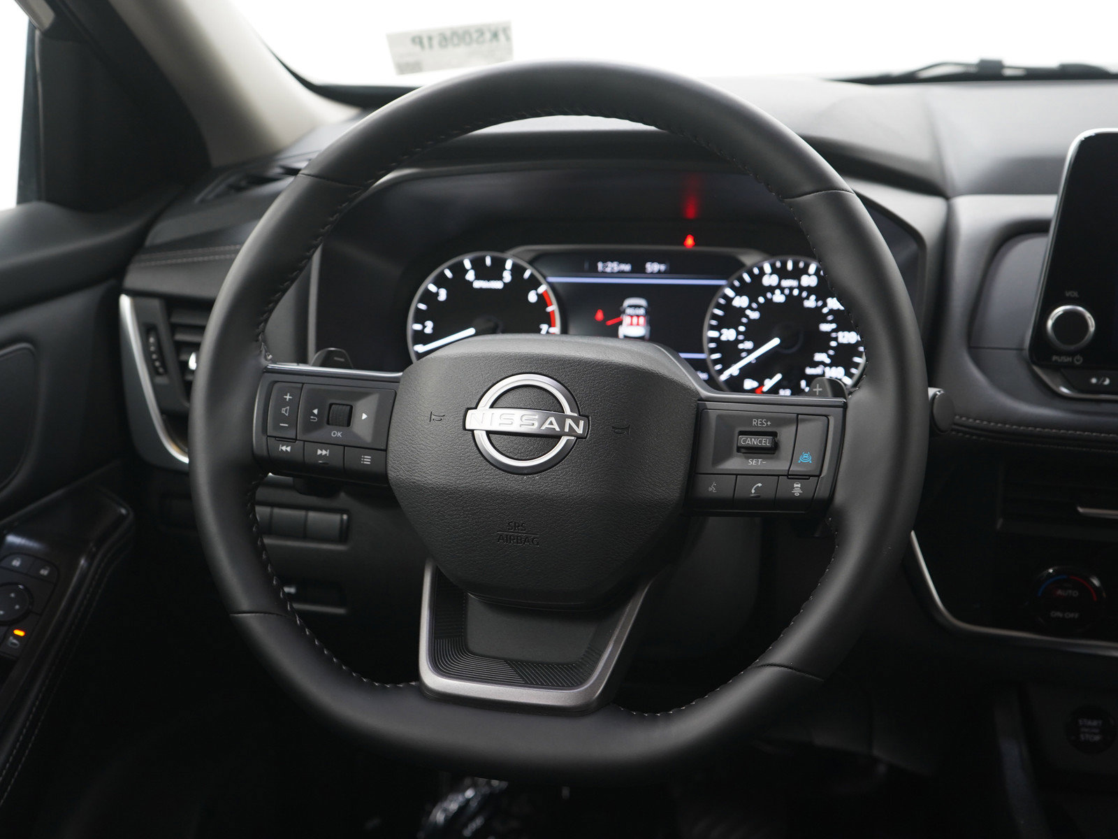 Used 2025 Nissan Rogue SV image 17