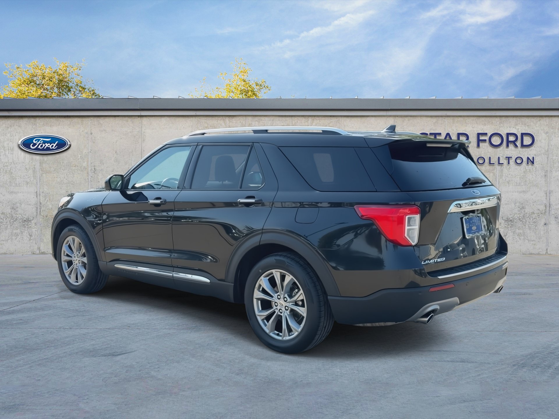 Used 2023 Ford Explorer Limited RWD image 6