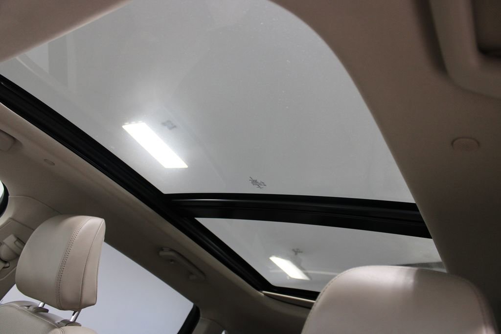 Used 2023 Lincoln Nautilus Reserve w/ Equipment Group 201A image 57