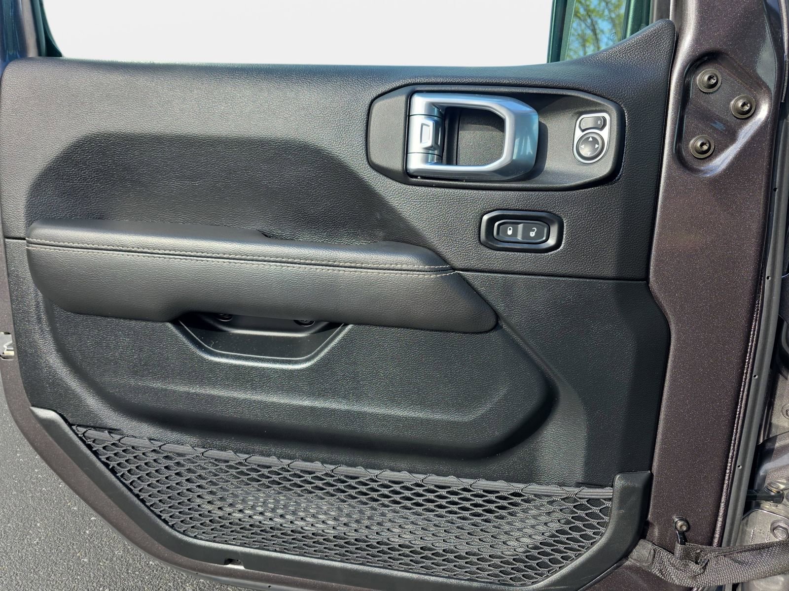 Used 2021 Jeep Wrangler Unlimited Sahara image 26